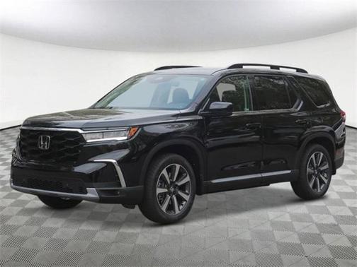 2025 Honda Pilot Touring 8-Passenger