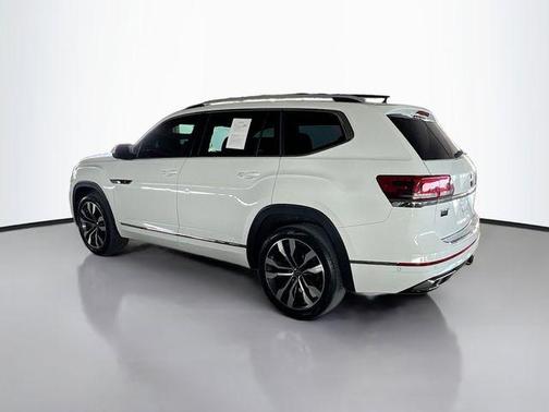 Pure White 2021 Volkswagen Atlas 3.6L SEL Premium
