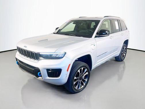 Silver Zynith 2022 Jeep Grand Cherokee 4xe Overland