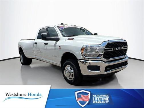 2024 RAM 3500 Big Horn Crew Cab 4x4 8' Box
