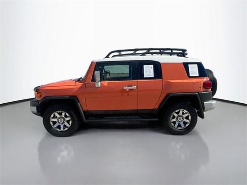 2014 Toyota FJ Cruiser Base