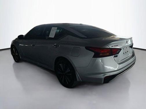 Brilliant Silver Metallic 2020 Nissan Altima 2.5 SL