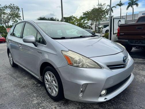 Classic Silver Metallic 2013 Toyota Prius v Three