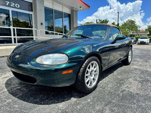 Emerald Mica 1999 Mazda MX-5 Miata Convertible 2D