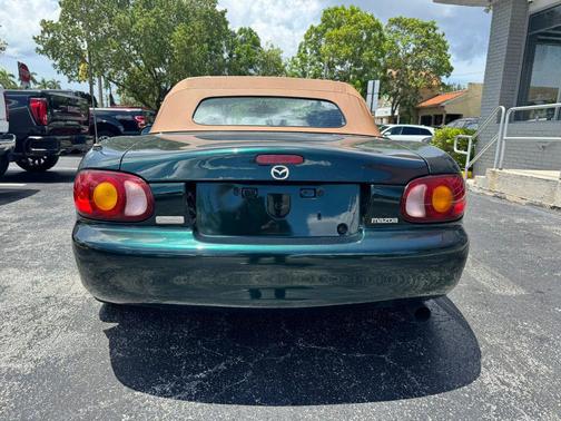 Emerald Mica 1999 Mazda MX-5 Miata Convertible 2D