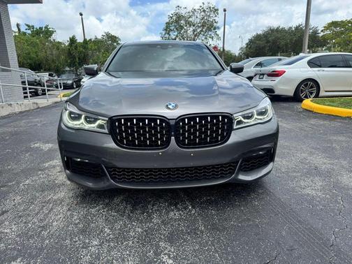 Gray 2016 BMW 750 i xDrive