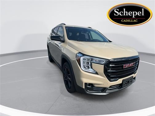 Desert Sand Metallic 2023 GMC Terrain SLT
