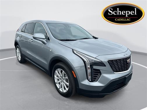 Silver Metallic 2023 Cadillac XT4 Luxury