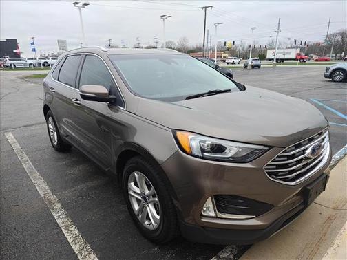 Stone Gray Metallic 2019 Ford Edge SEL