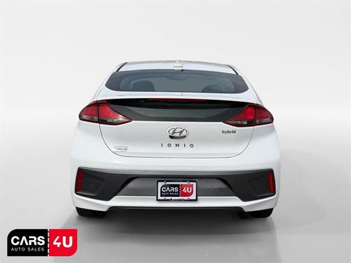 2020 Hyundai IONIQ Hybrid SE