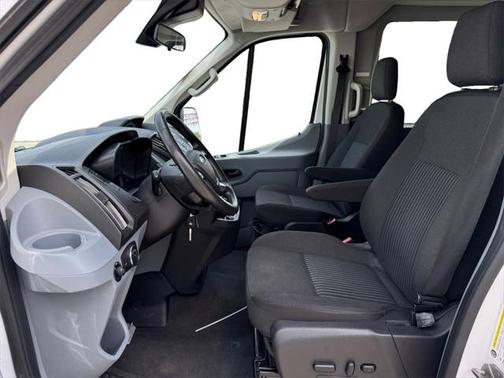 2018 Ford Transit-150 XLT