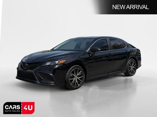Midnight Black Metallic 2023 Toyota Camry SE