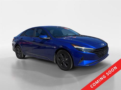 2022 Hyundai ELANTRA SEL