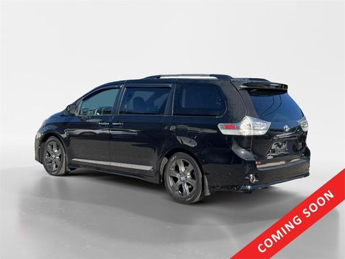 2017 Toyota Sienna SE