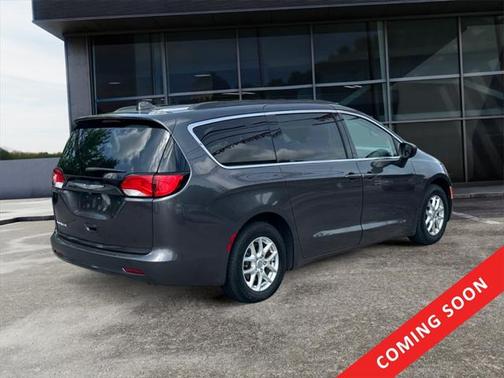 2020 Chrysler Voyager LXI