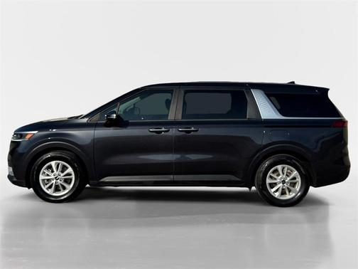 2022 Kia Carnival LX
