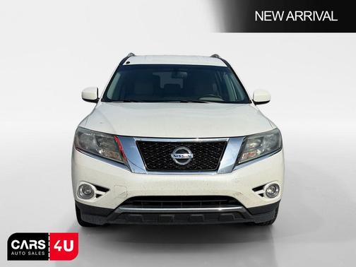 Pearl White 2016 Nissan Pathfinder SV