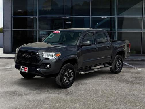 2017 Toyota Tacoma SR