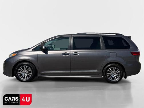 Predawn Gray Mica 2019 Toyota Sienna XLE