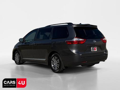 Predawn Gray Mica 2019 Toyota Sienna XLE