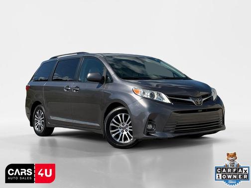 Predawn Gray Mica 2019 Toyota Sienna XLE
