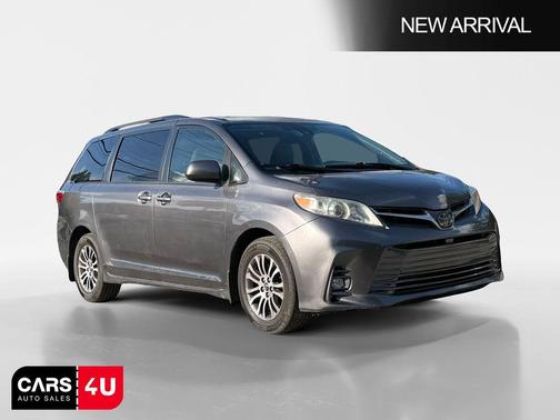 Predawn Gray Mica 2019 Toyota Sienna XLE
