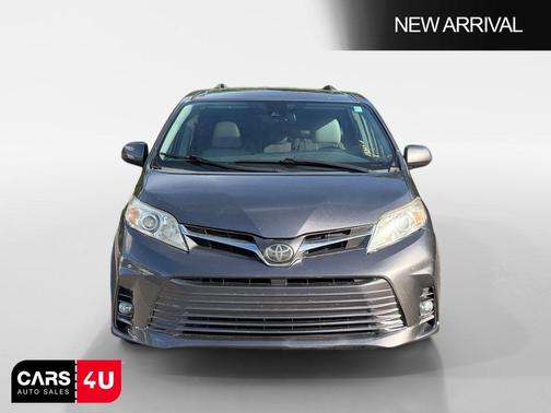 Predawn Gray Mica 2019 Toyota Sienna XLE