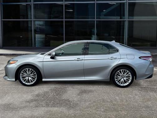 2019 Toyota Camry XLE