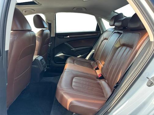2020 Volkswagen Passat 2.0T SE