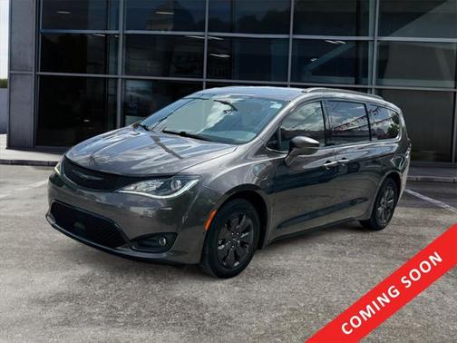 2020 Chrysler Pacifica Hybrid Limited