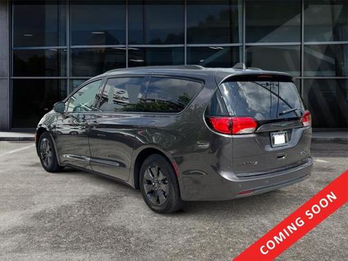 2020 Chrysler Pacifica Hybrid Limited
