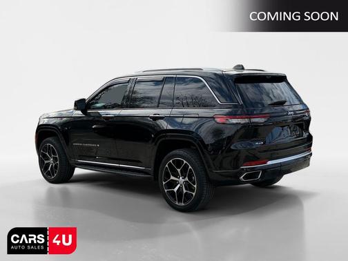 2022 Jeep Grand Cherokee Summit