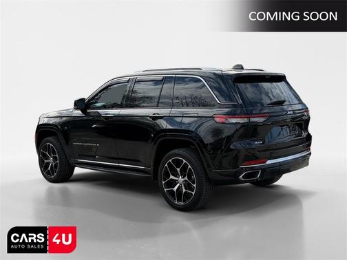2022 Jeep Grand Cherokee Summit