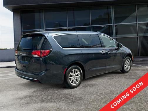 2020 Chrysler Pacifica Touring