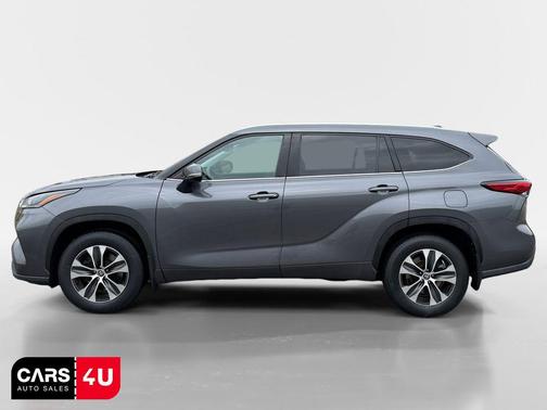Magnetic Gray Metallic 2021 Toyota Highlander XLE