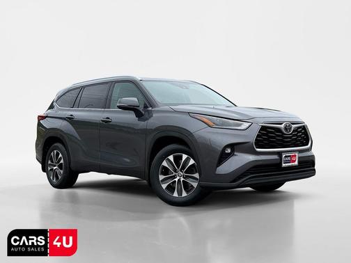 Magnetic Gray Metallic 2021 Toyota Highlander XLE