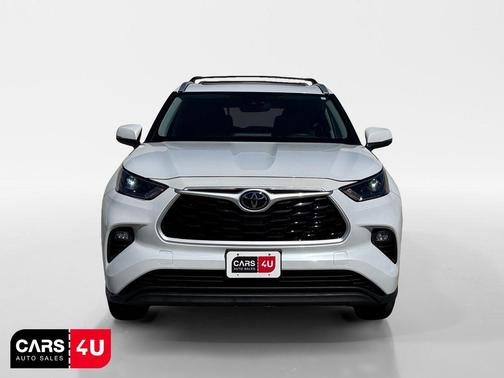 Wind Chill Pearl 2022 Toyota Highlander XLE