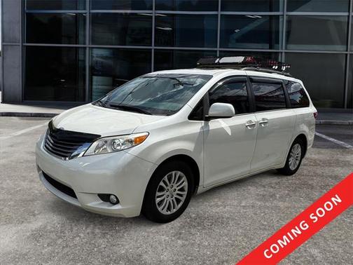 2017 Toyota Sienna XLE Premium