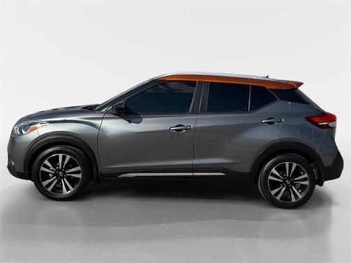 2019 Nissan Kicks SR