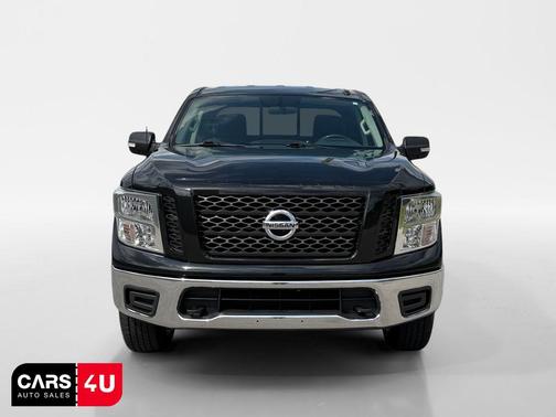 Magnetic Black Metallic 2019 Nissan Titan SV