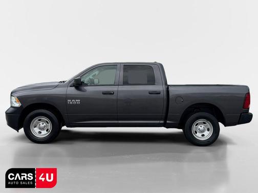 Granite Crystal Metallic Clearcoat 2018 RAM 1500 Tradesman