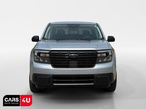 Iconic Silver Metallic 2024 Ford Maverick Lariat