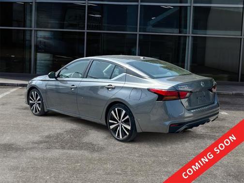 2020 Nissan Altima SR FWD