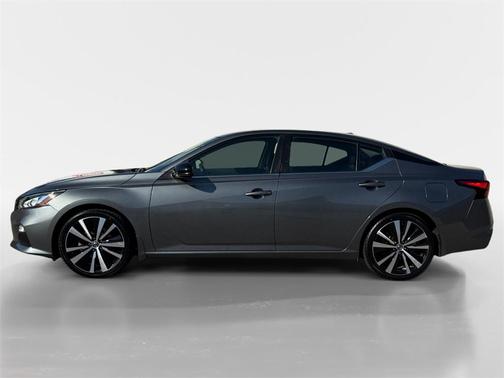 2020 Nissan Altima SR FWD