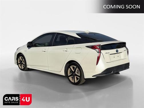 2016 Toyota Prius Three Touring