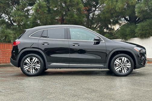 2025 Mercedes-Benz GLA 250 Base