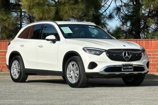 2025 Mercedes-Benz GLC 300 Base
