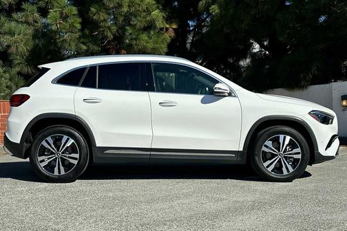 2025 Mercedes-Benz GLA 250 