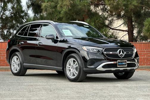 2025 Mercedes-Benz GLC 300
