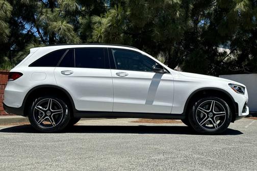 2022 Mercedes-Benz GLC 300